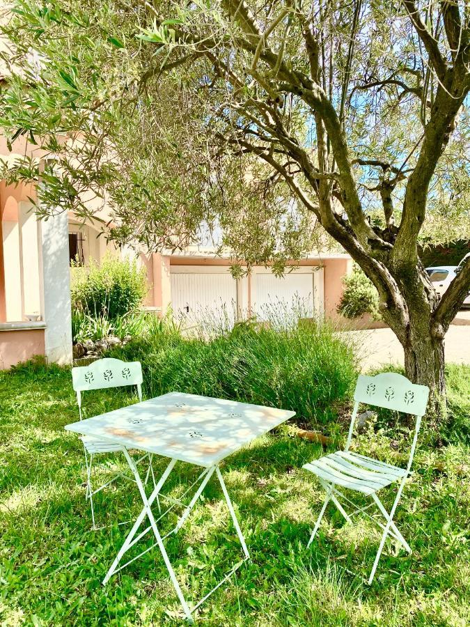 Villa Et Maisonnette Provencales Carpentras Εξωτερικό φωτογραφία